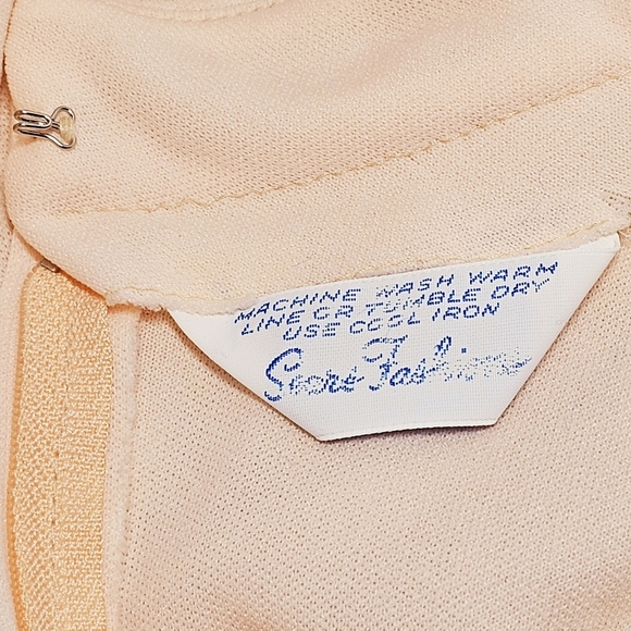 Vintage 70's Sears Fashions Feminine Peachy Pink Polyester Long Sleeve Dress - Picture 7 of 7